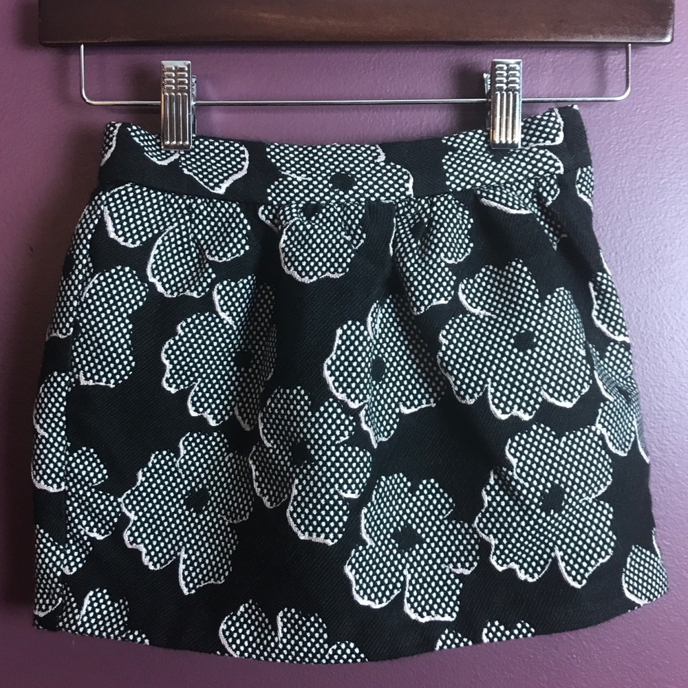 👋🏼 Going to Goodwill- EUC Janie & Jack Skirt